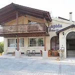 Lapida Garden