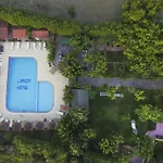 Lapida Garden Bed and Breakfast