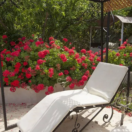 Lapida Garden 3* Lapta
