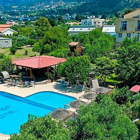 Lapida Garden 3*