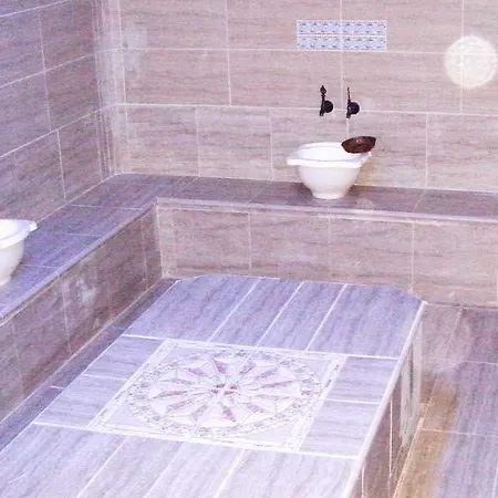 Lapida Garden Hotel