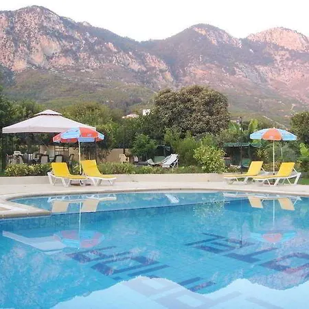Lapida Garden 3*
