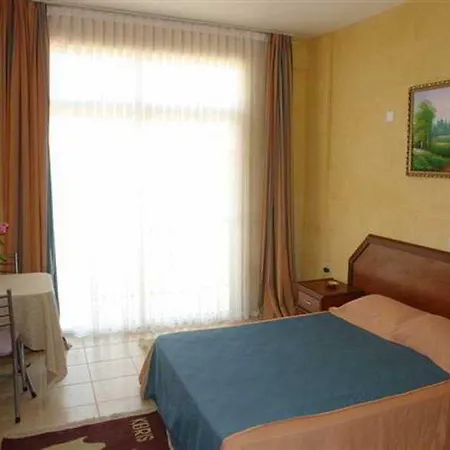 Lapida Garden 3* Lapta