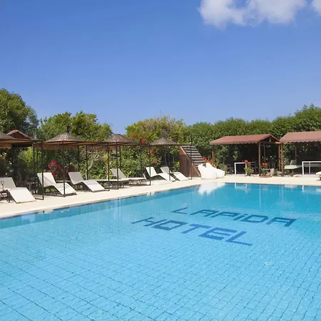 Lapida Garden 3*