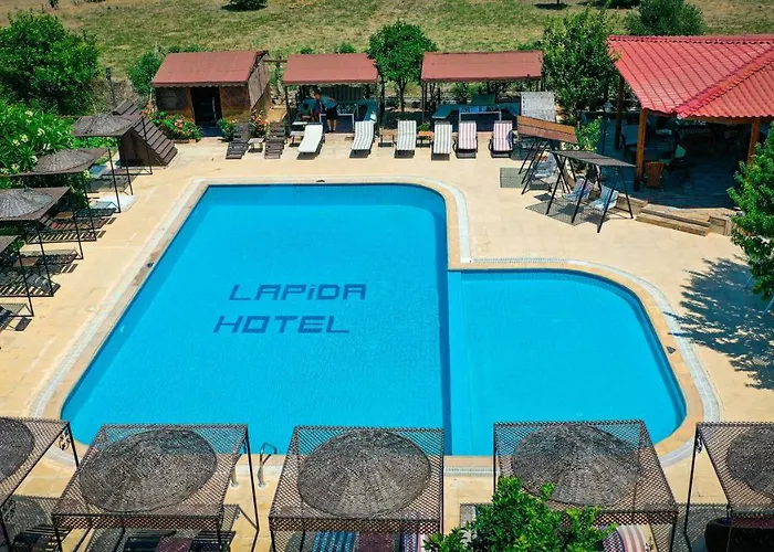 Lapida Garden Nocleg ze śniadaniem 3*