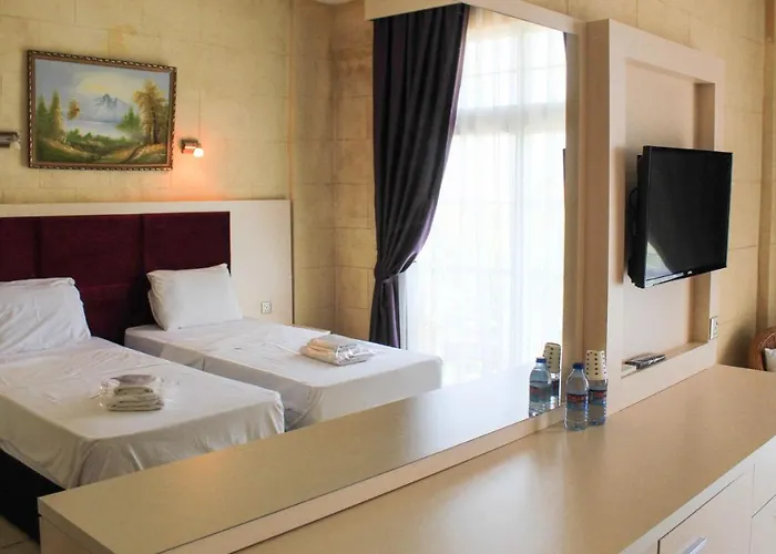 Lapida Garden Nocleg ze śniadaniem 3*