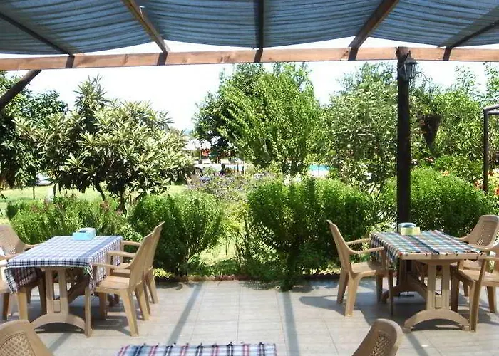 Panzió Lapida Garden Lápithosz