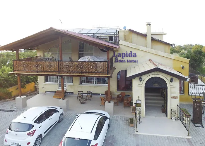 Lapida Garden Lapitos