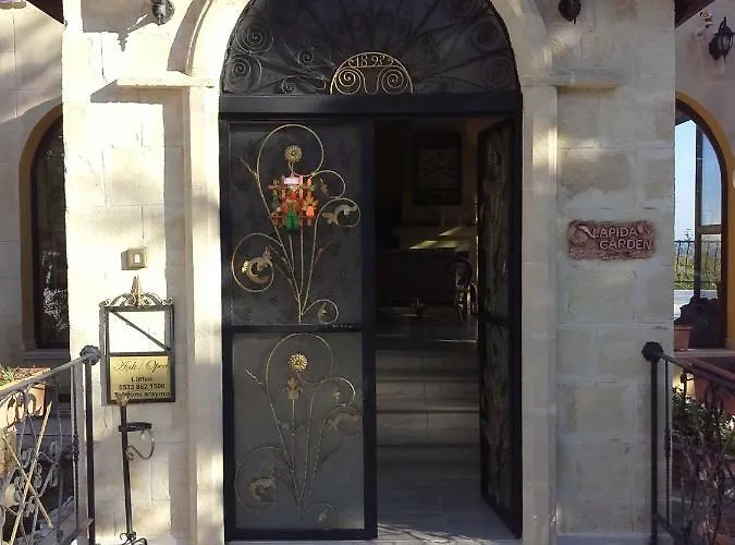 Lapida Garden Nocleg ze śniadaniem Lapitos