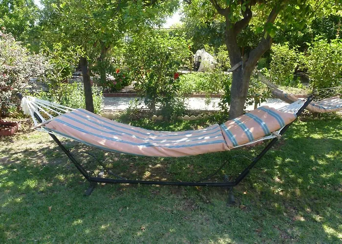 Lapida Garden Panzió Lápithosz